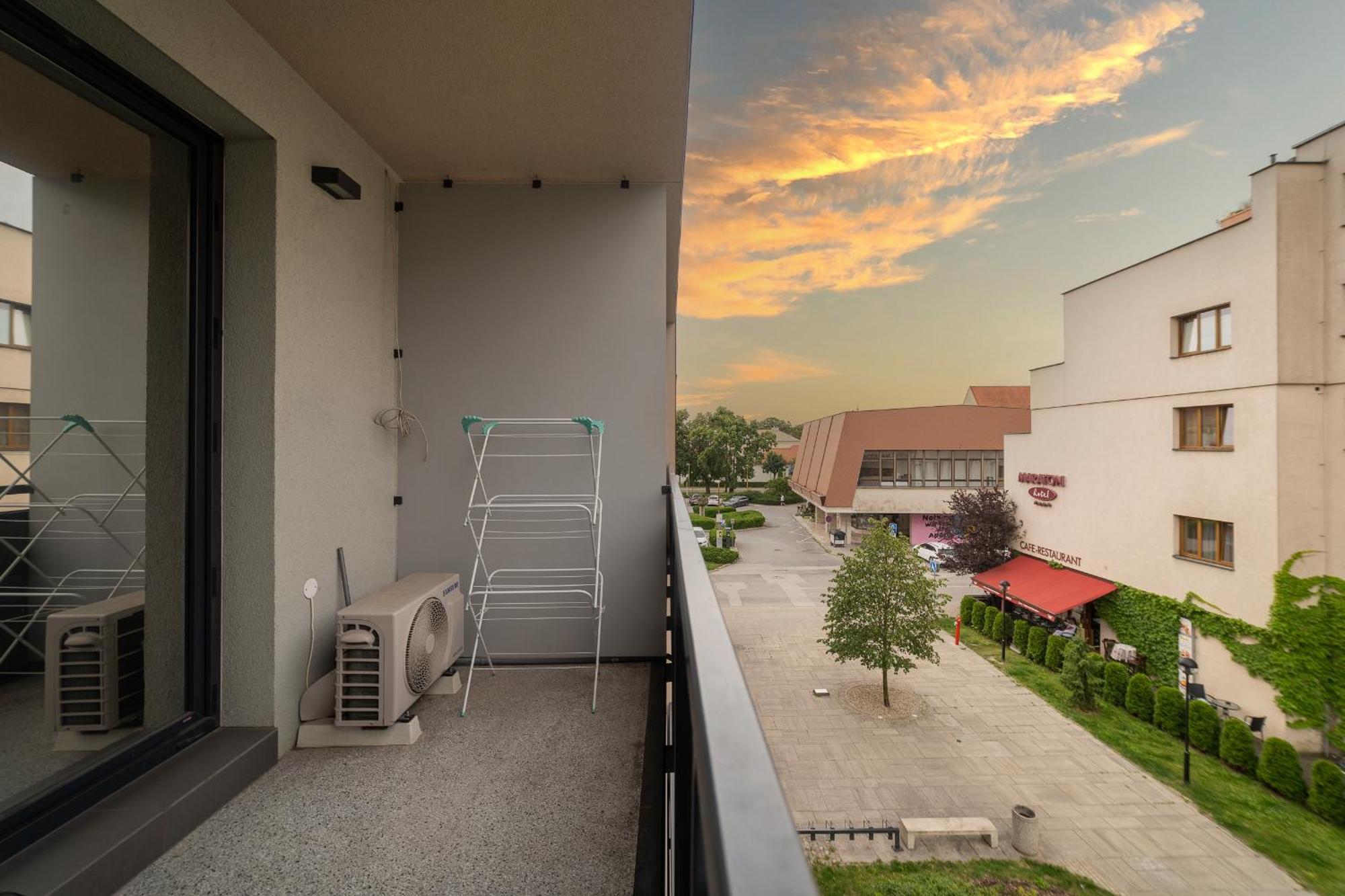 Ferienwohnung Ar Rezidencia Pri Radnici Košice Exterior foto